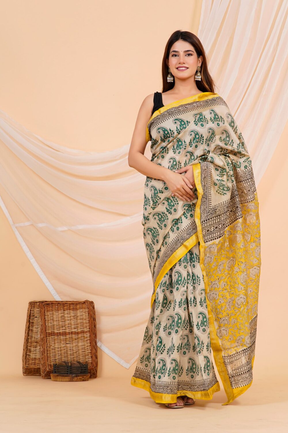 Hand Block Printed Maheshwari Silk Saree CMHA00018
