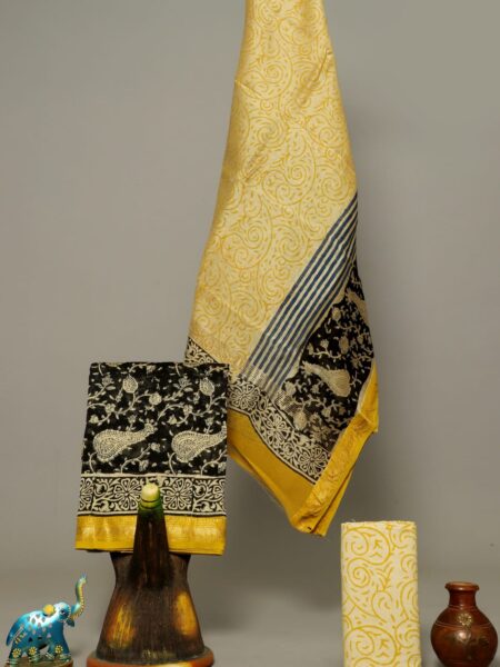Maheshwari Silk Suit Set SMHA00012